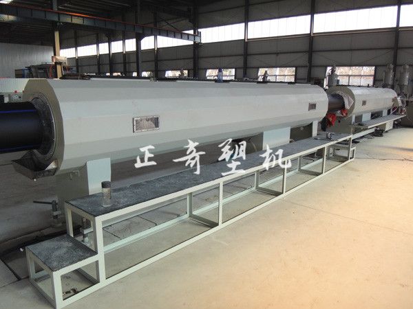 pe管擠出生產(chǎn)設(shè)備--定徑箱-冷卻箱